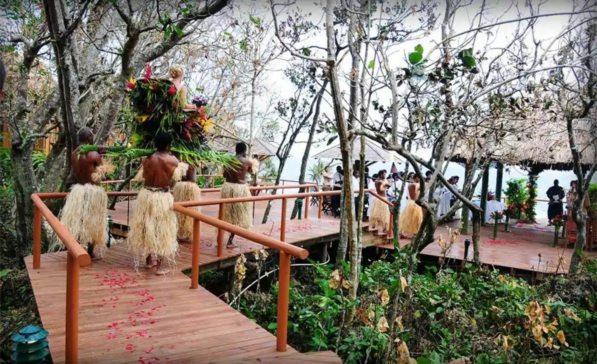 นามาเล รีสอร์ต แอนด์ สปา Hotel ซาวูซาวู ภายนอก รูปภาพ